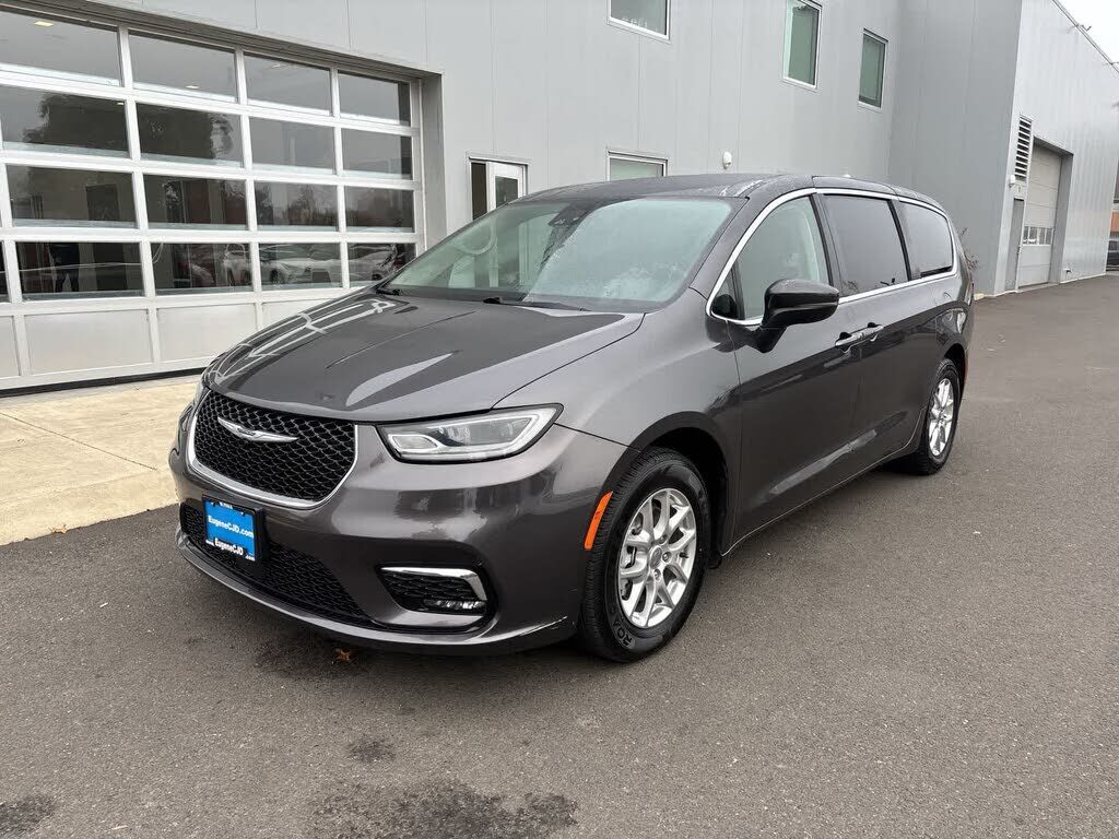 2023 CHRYSLER Pacifica