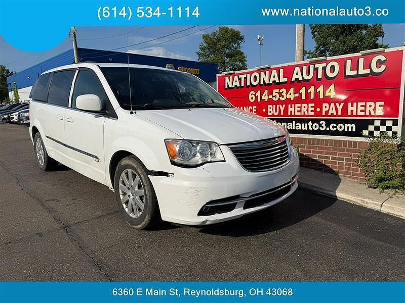 2015 CHRYSLER Town and Country