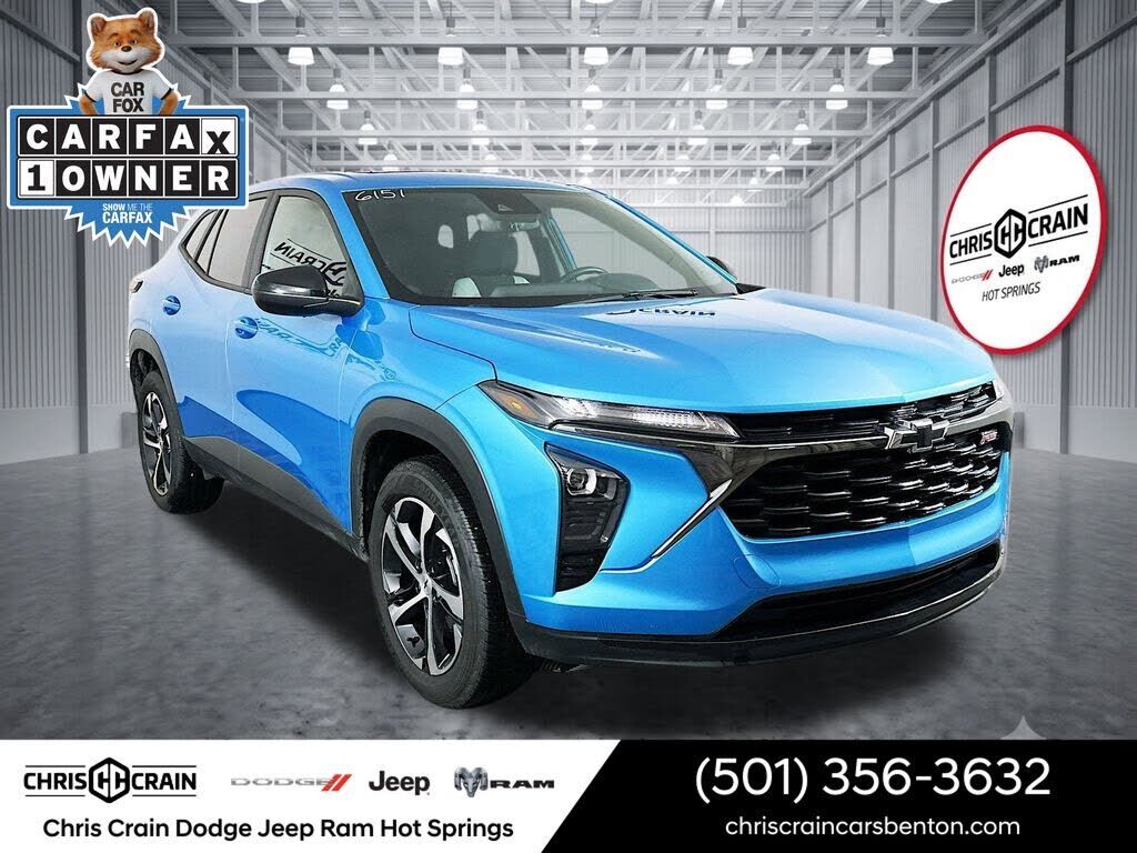 2025 CHEVROLET Trax