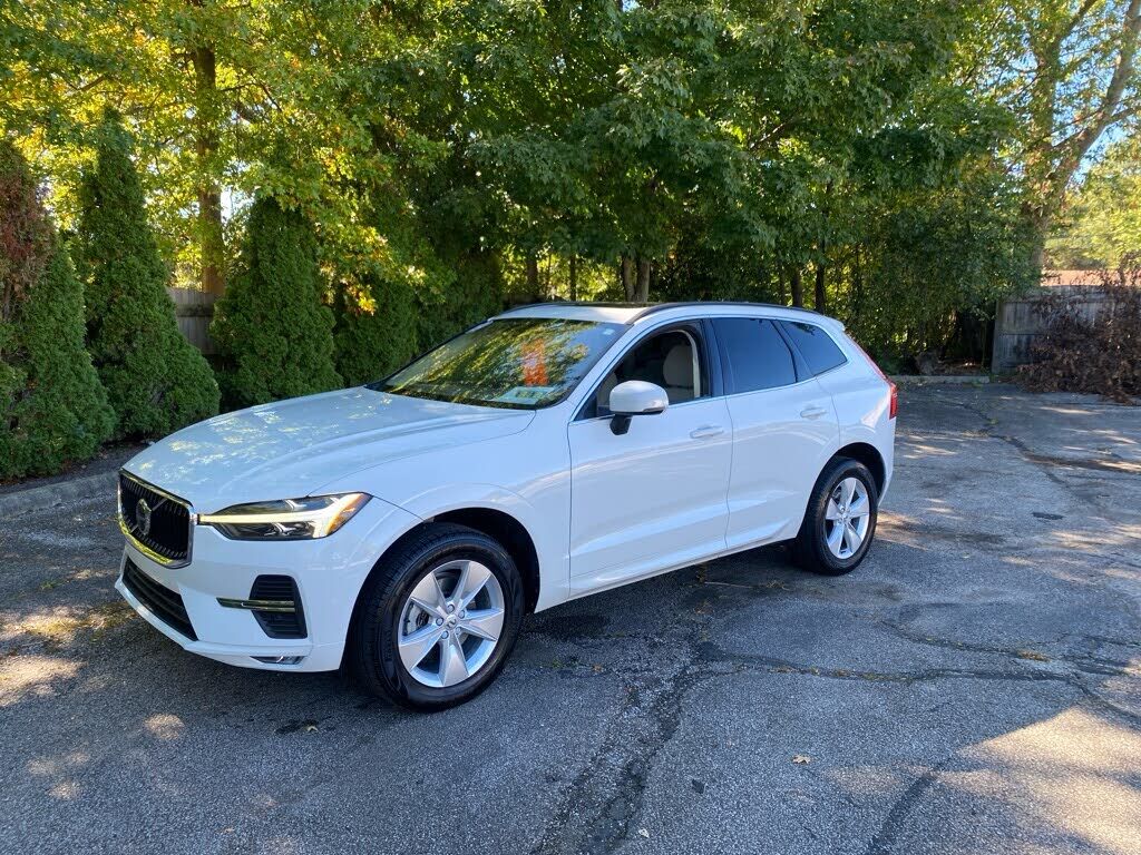 2022 VOLVO XC60