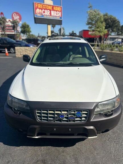 2004 VOLVO XC70