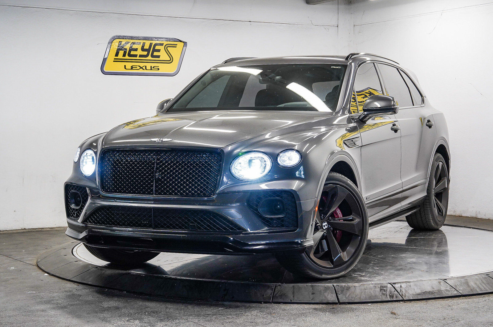 2021 BENTLEY Bentayga V8