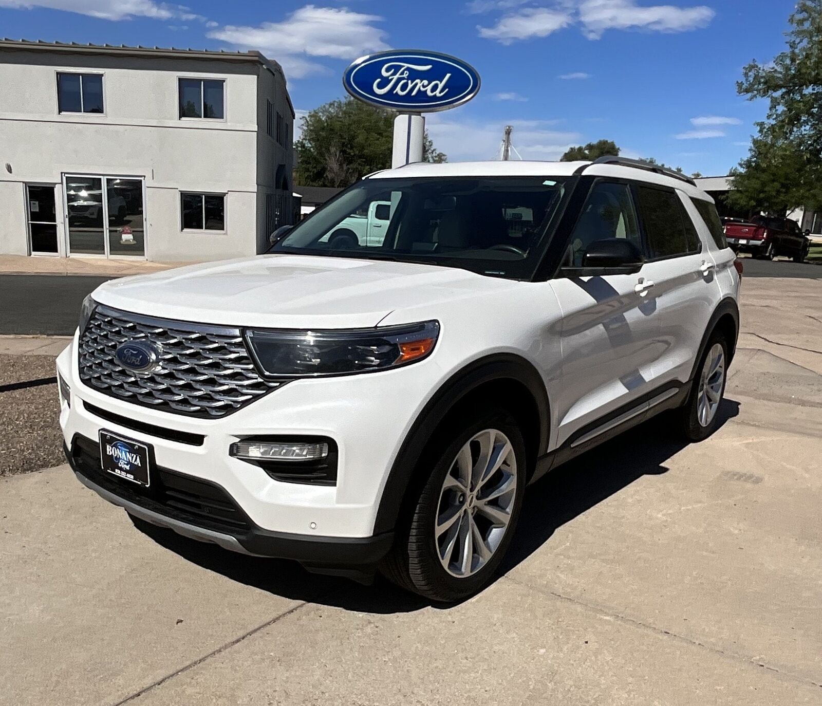 2023 FORD Explorer