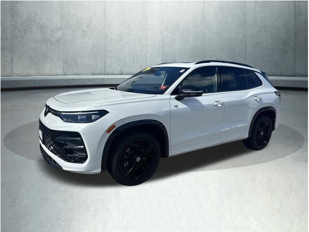 2026 VOLKSWAGEN Tiguan