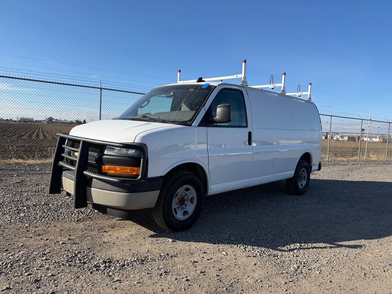 2020 CHEVROLET Express