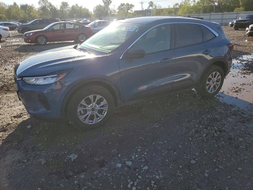 2024 FORD Escape