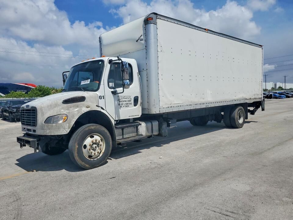 2014 FREIGHTLINER M2