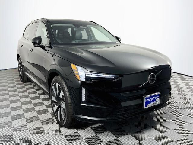 2026 VOLVO EX90