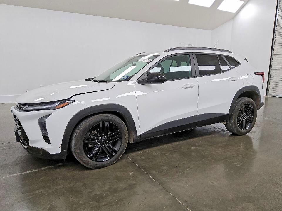 2025 CHEVROLET Trax