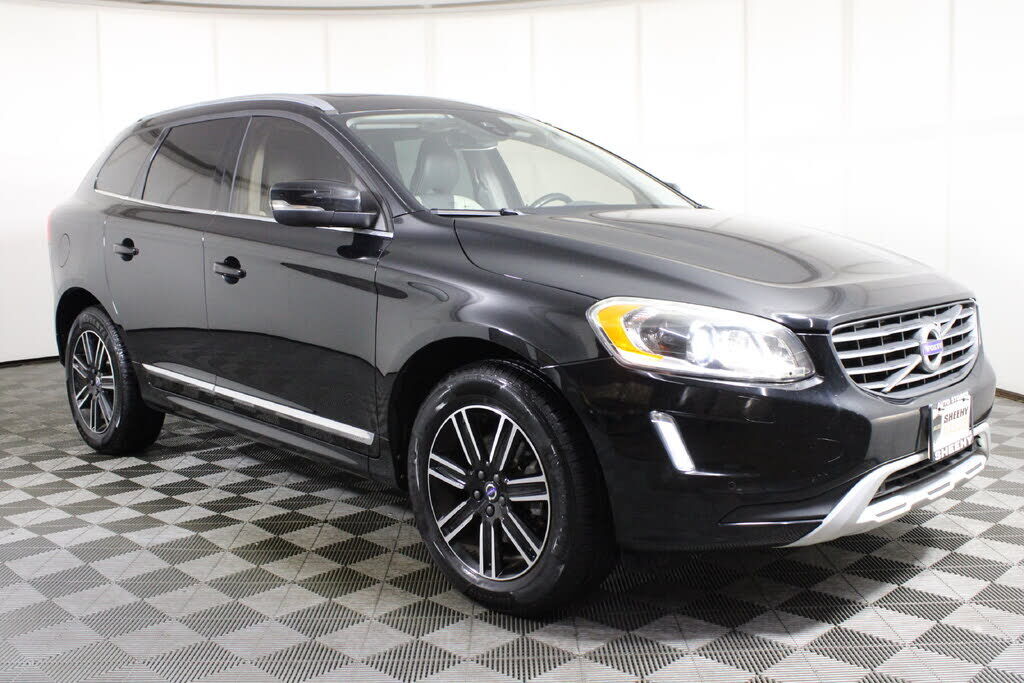 2017 VOLVO XC60