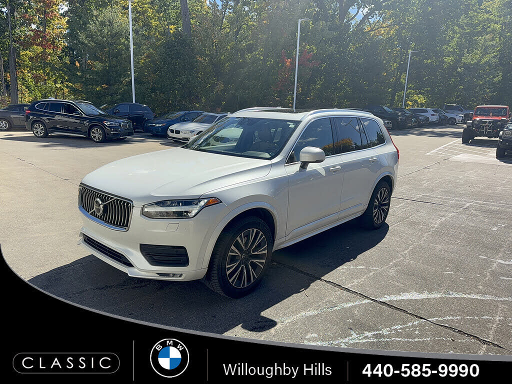 2022 VOLVO XC90