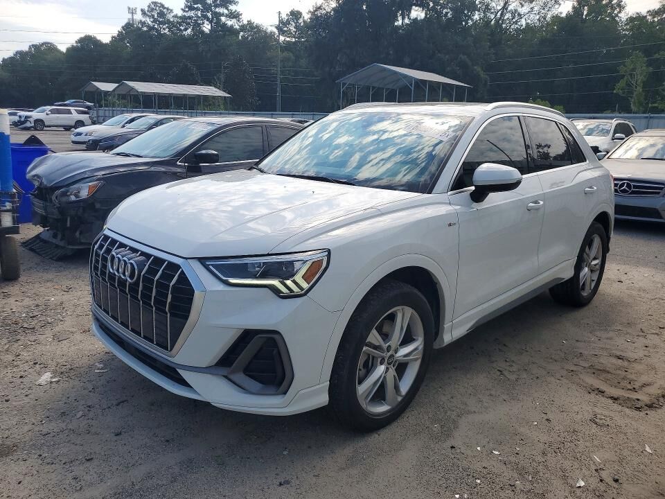 2022 AUDI Q3
