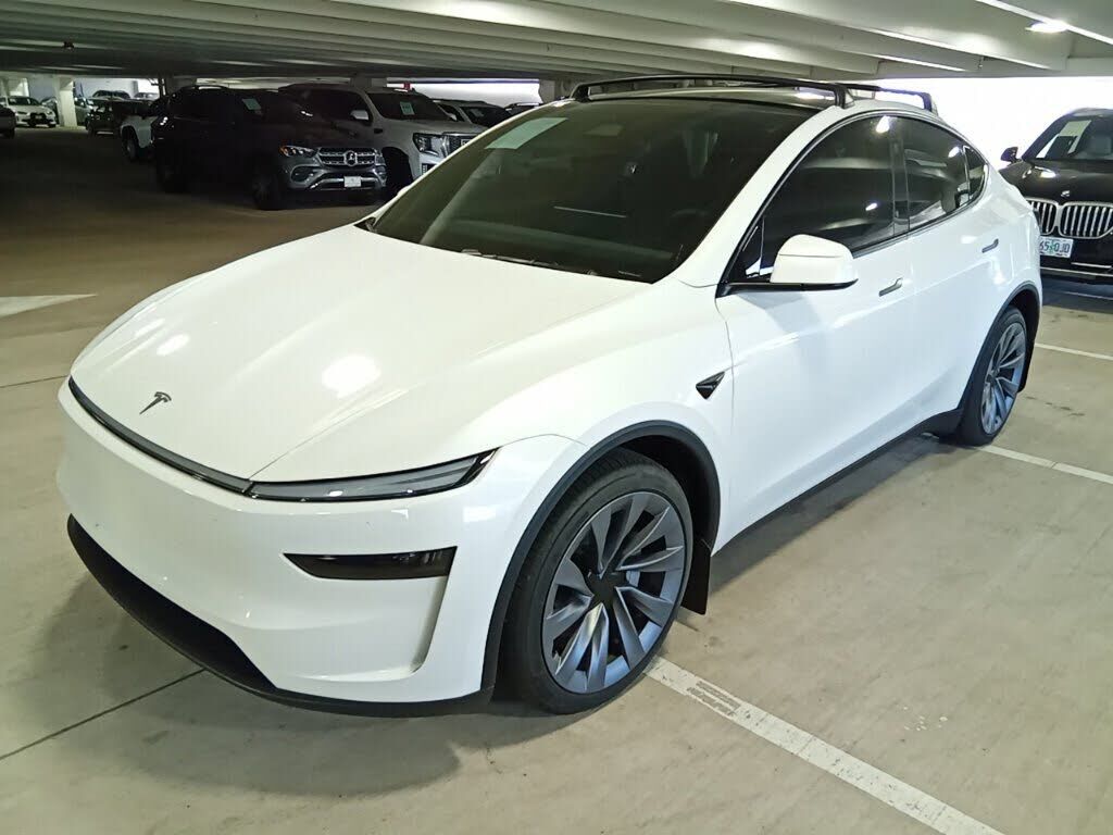2026 TESLA Model Y