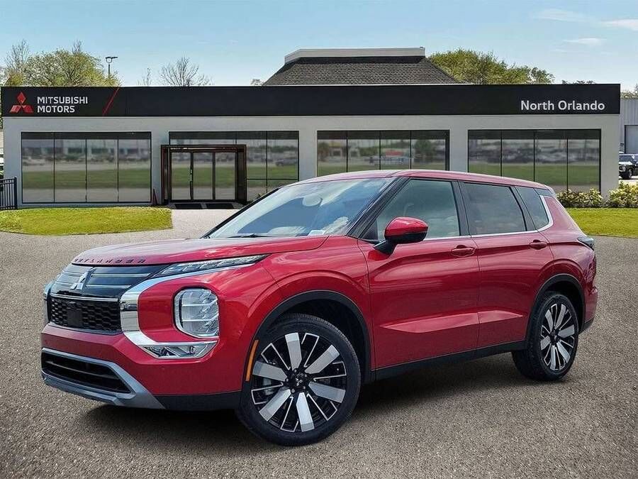 2026 MITSUBISHI Outlander