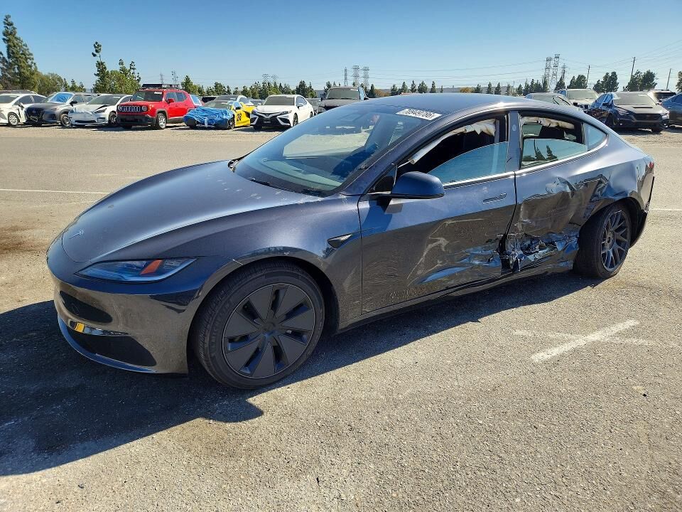 2025 TESLA Model 3