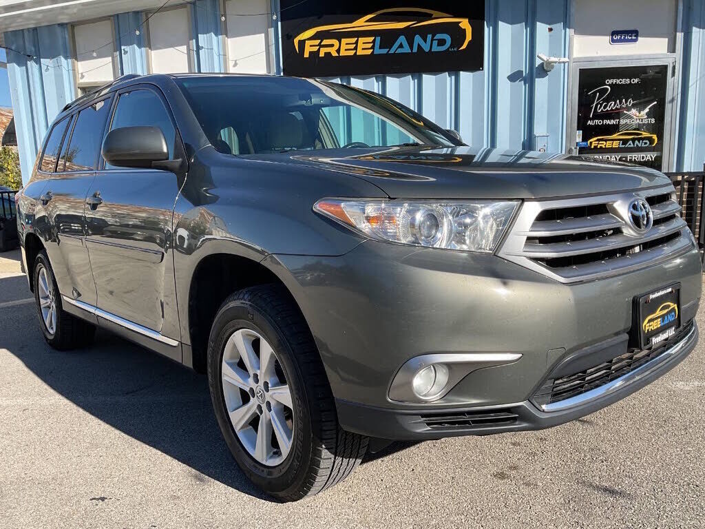 2011 TOYOTA Highlander