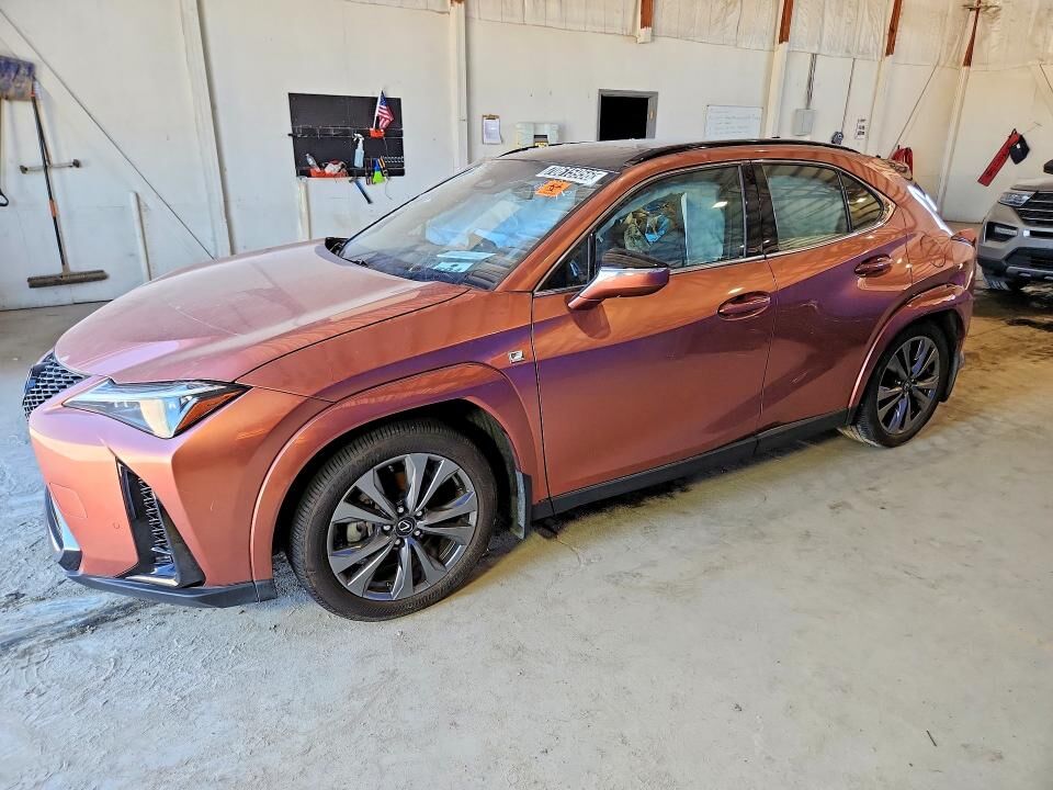 2025 LEXUS UX