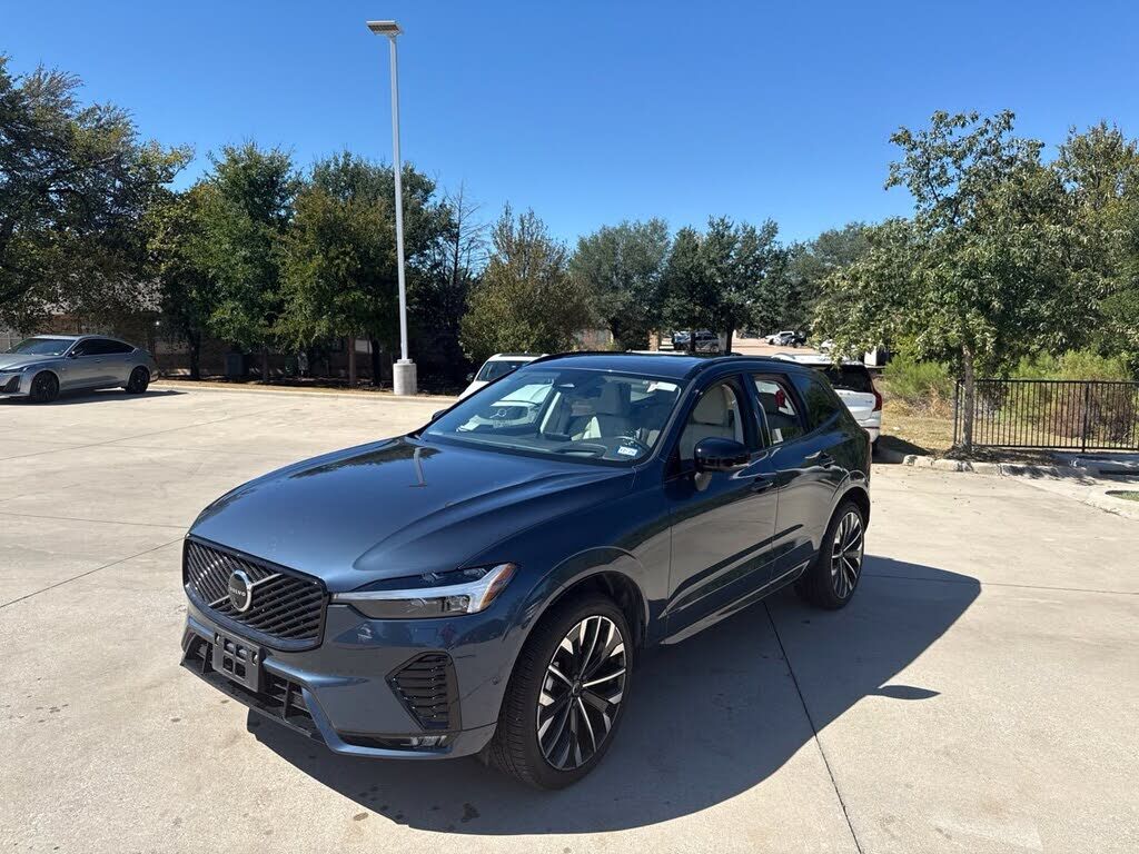 2026 VOLVO XC60
