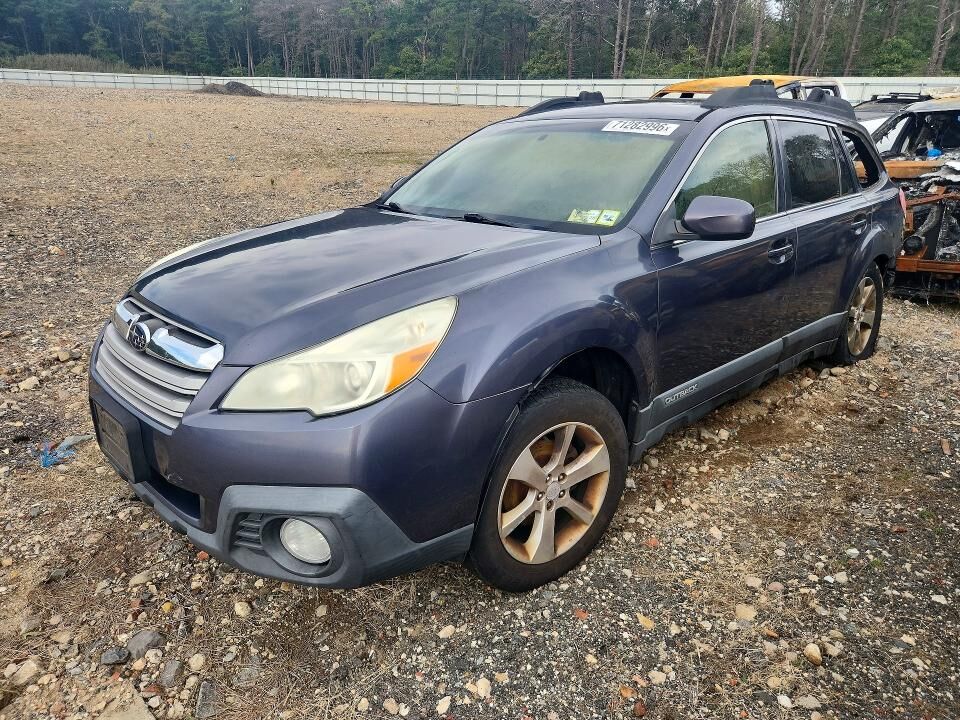 2014 SUBARU Outback