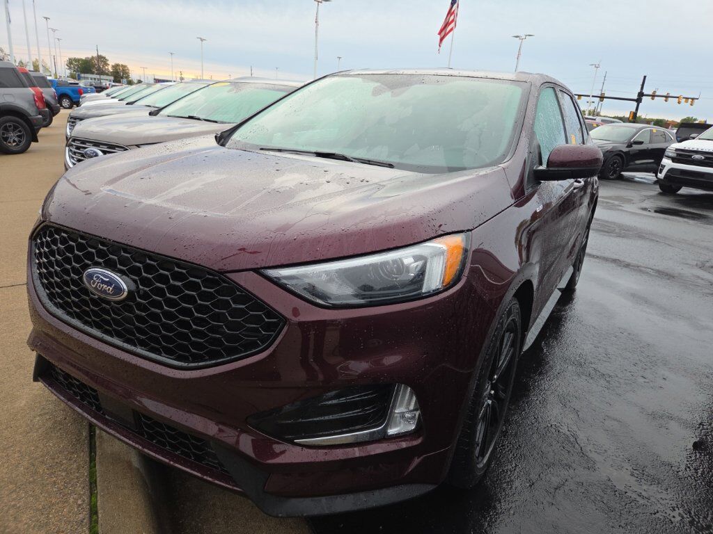 2021 FORD Edge