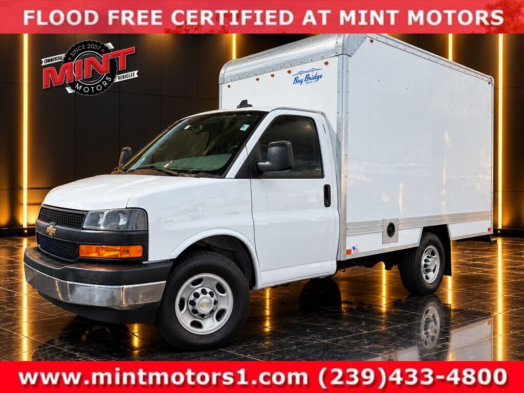 2022 CHEVROLET Express