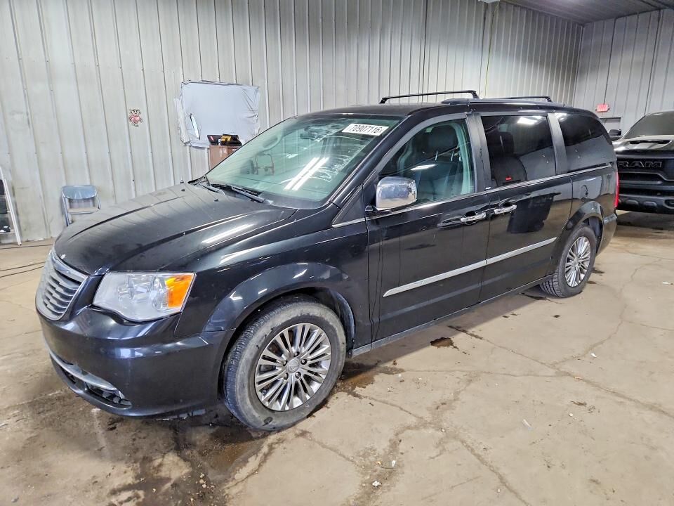 2014 CHRYSLER Town and Country