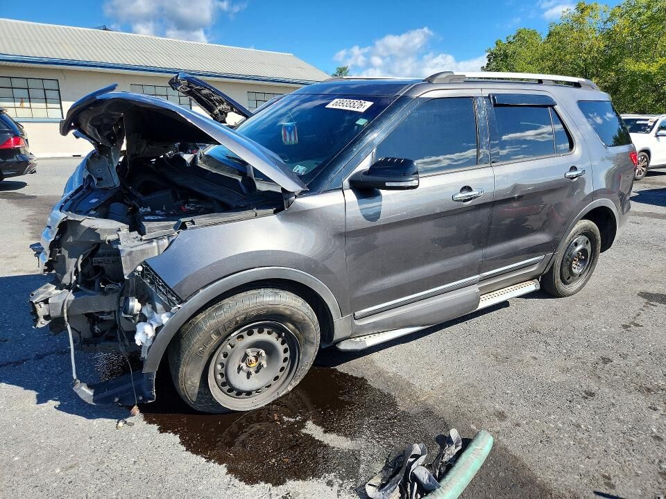 2015 FORD Explorer