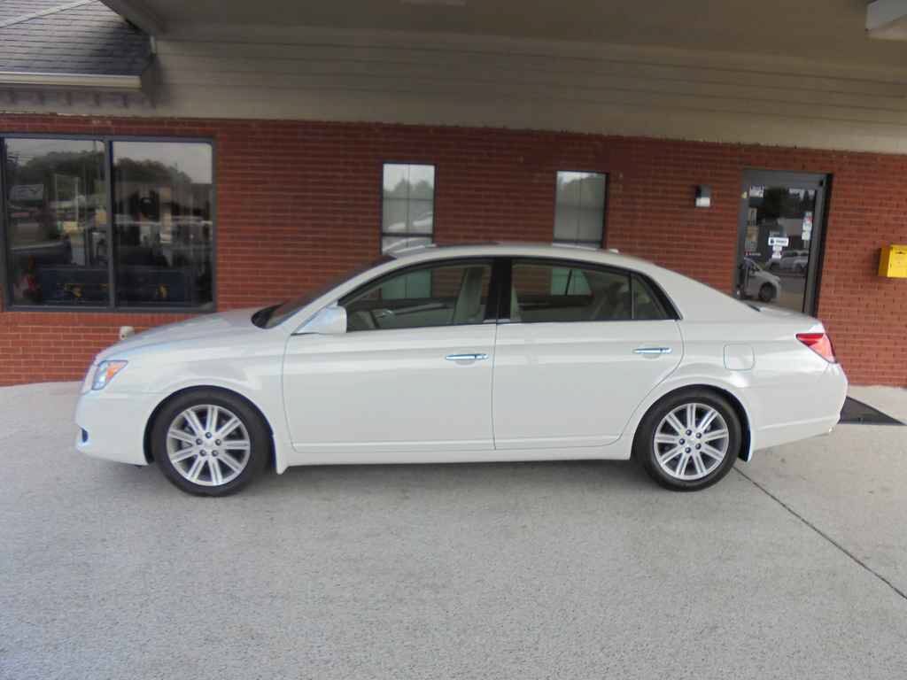 2009 TOYOTA Avalon
