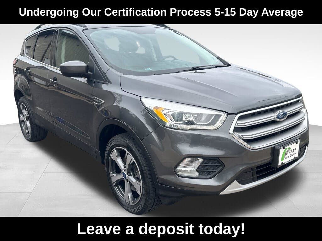2017 FORD Escape