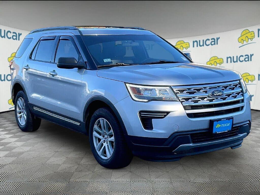 2018 FORD Explorer