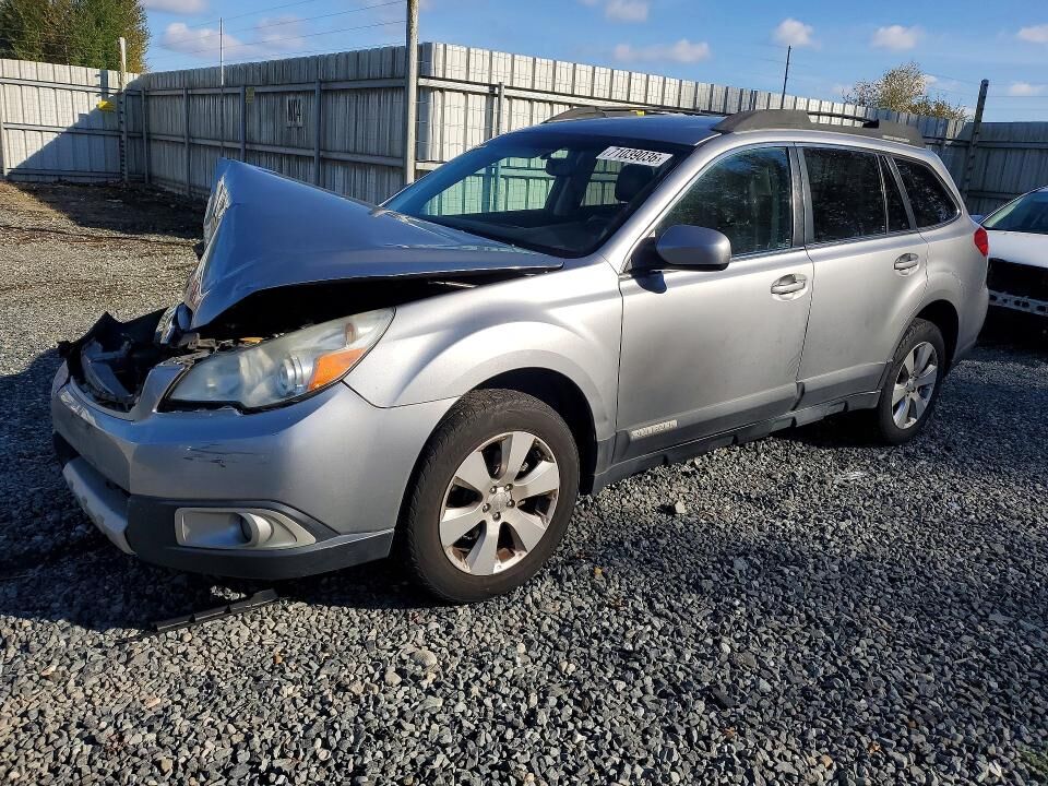 2010 SUBARU Outback