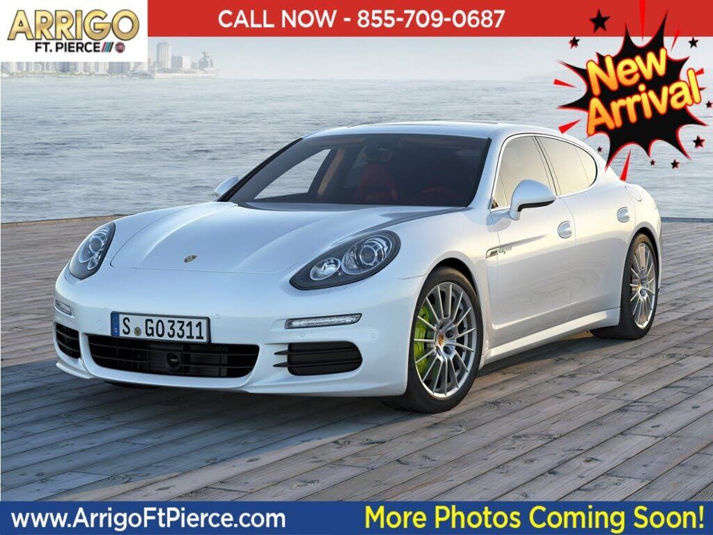 2014 PORSCHE Panamera