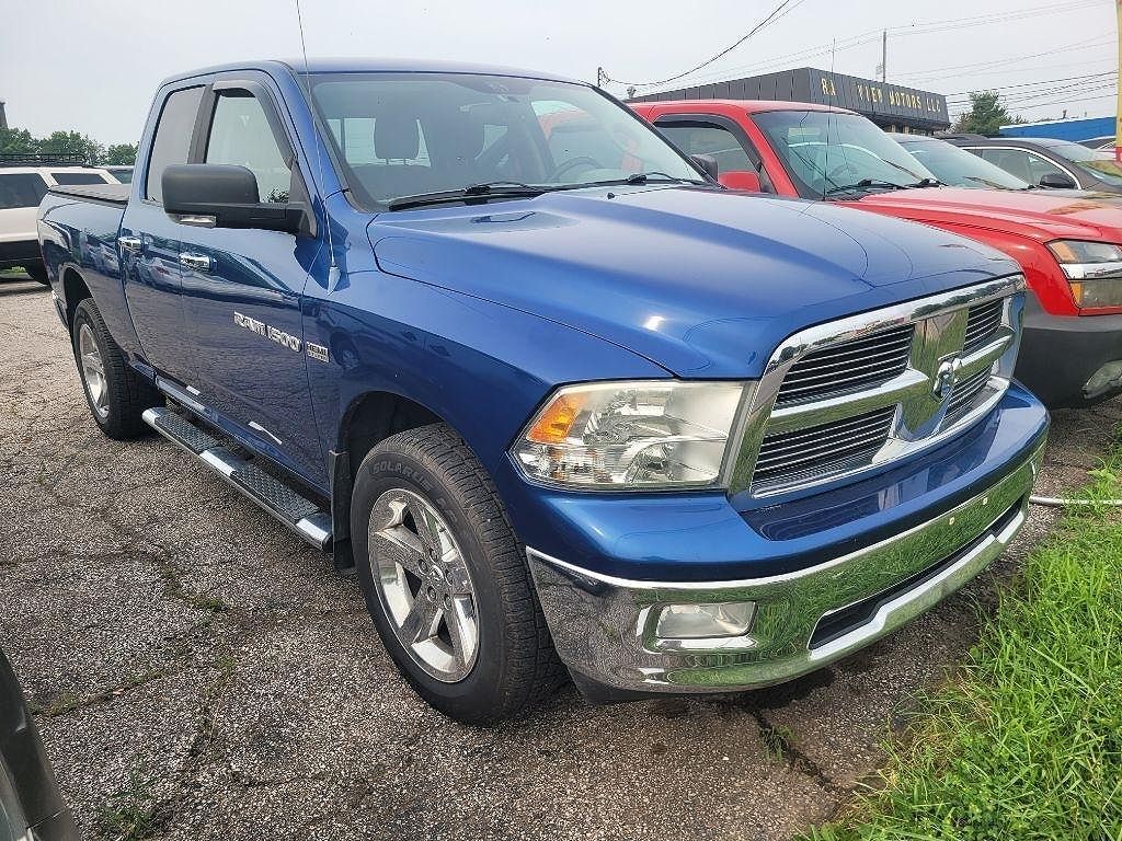 2011 DODGE Ram