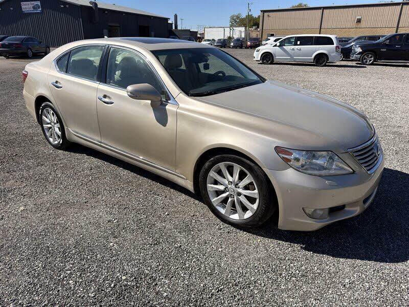 2010 LEXUS LS