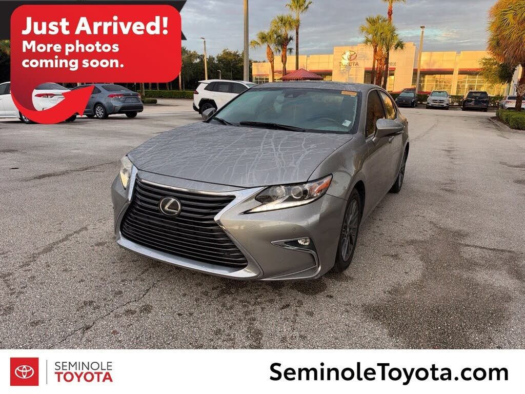 2018 LEXUS ES