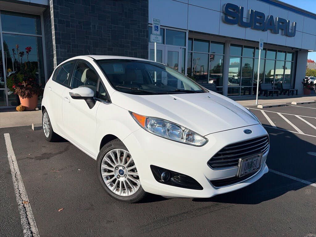 2015 FORD Fiesta