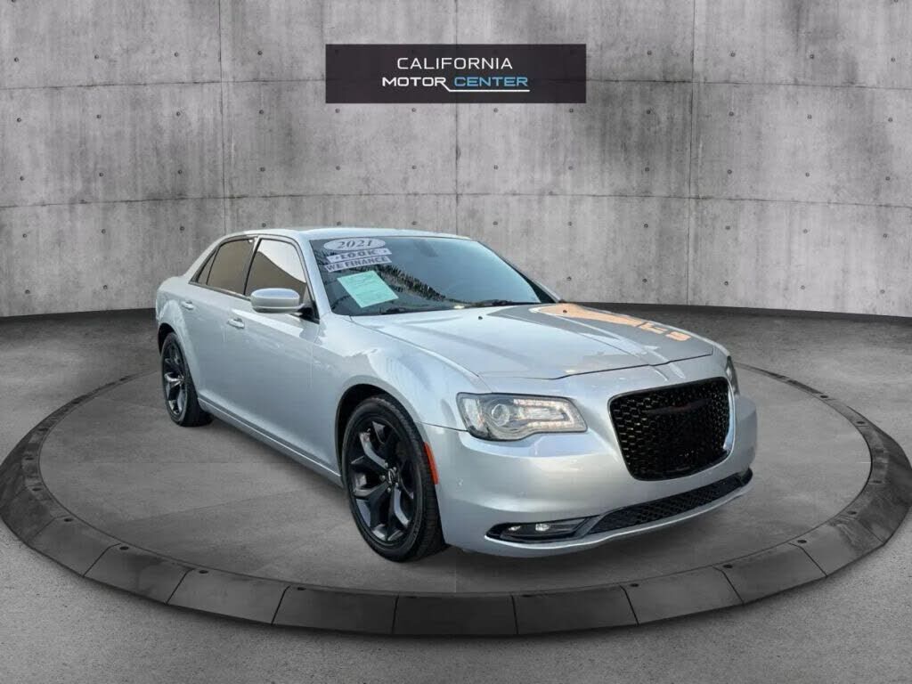 2021 CHRYSLER 300
