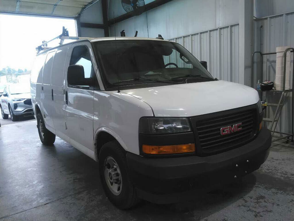 2023 GMC Savana