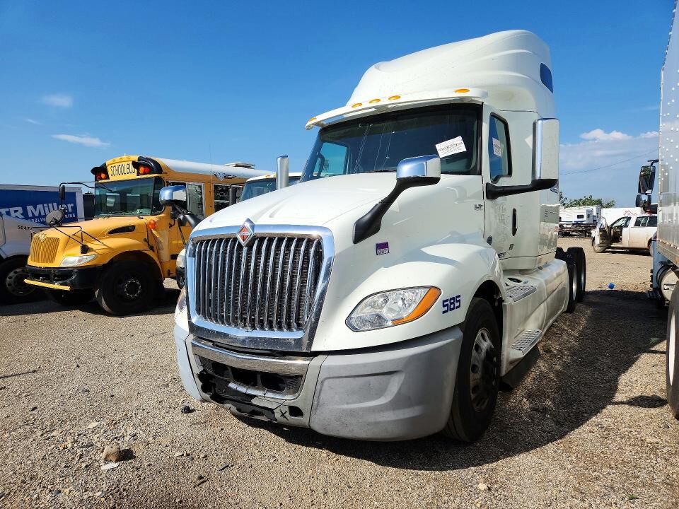 2022 INTERNATIONAL LT625