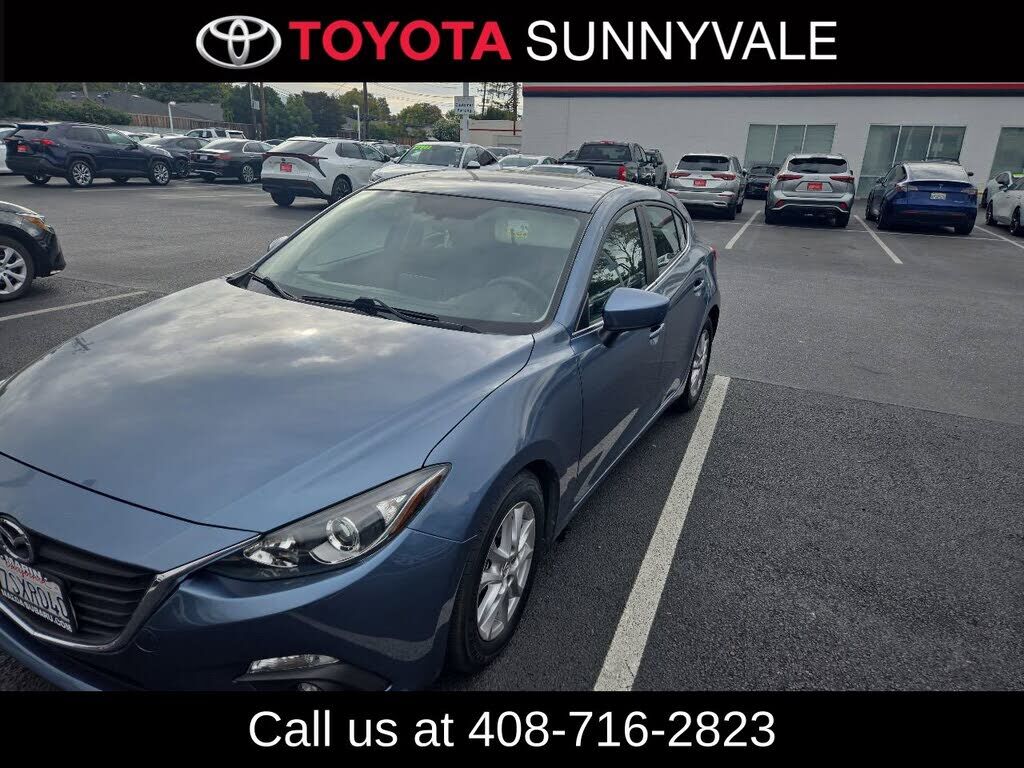 2016 MAZDA Mazda3