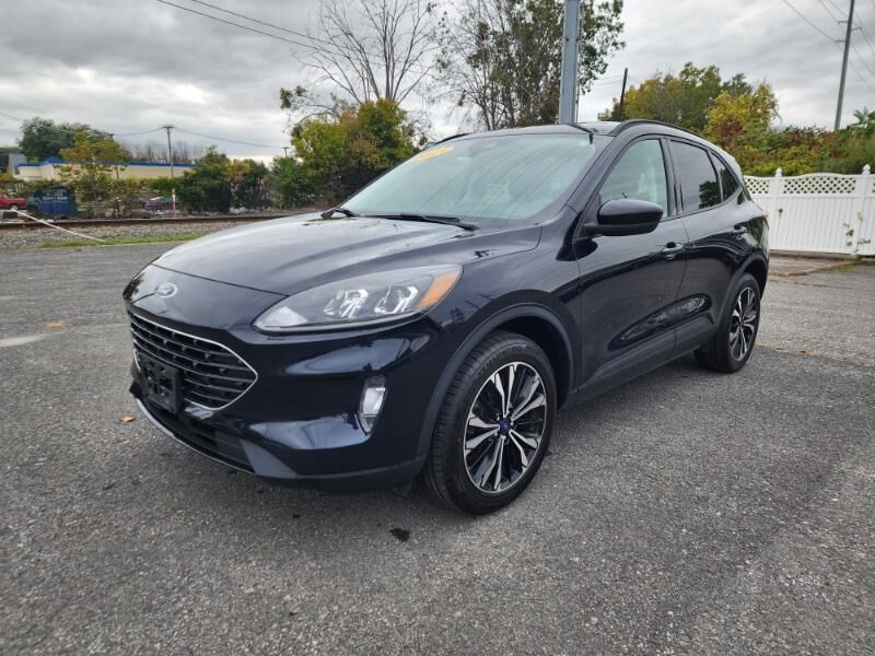 2021 FORD Escape