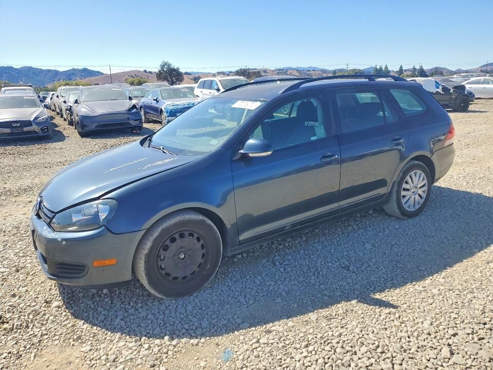 2010 VOLKSWAGEN Jetta Wagon