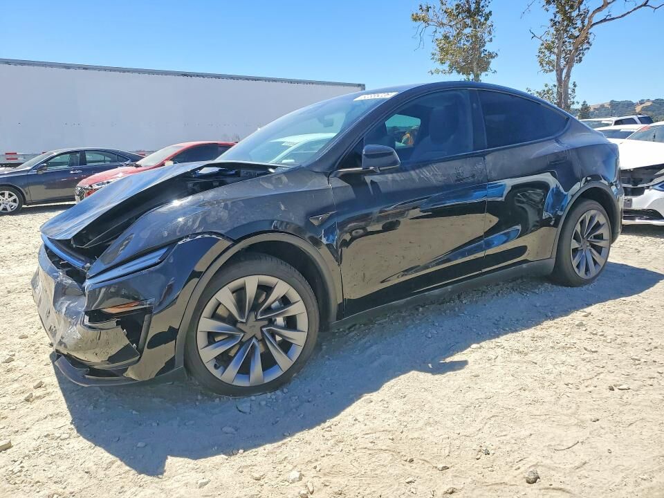 2026 TESLA Model Y