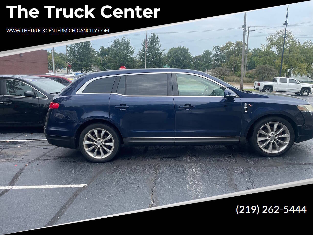 2011 LINCOLN MKT