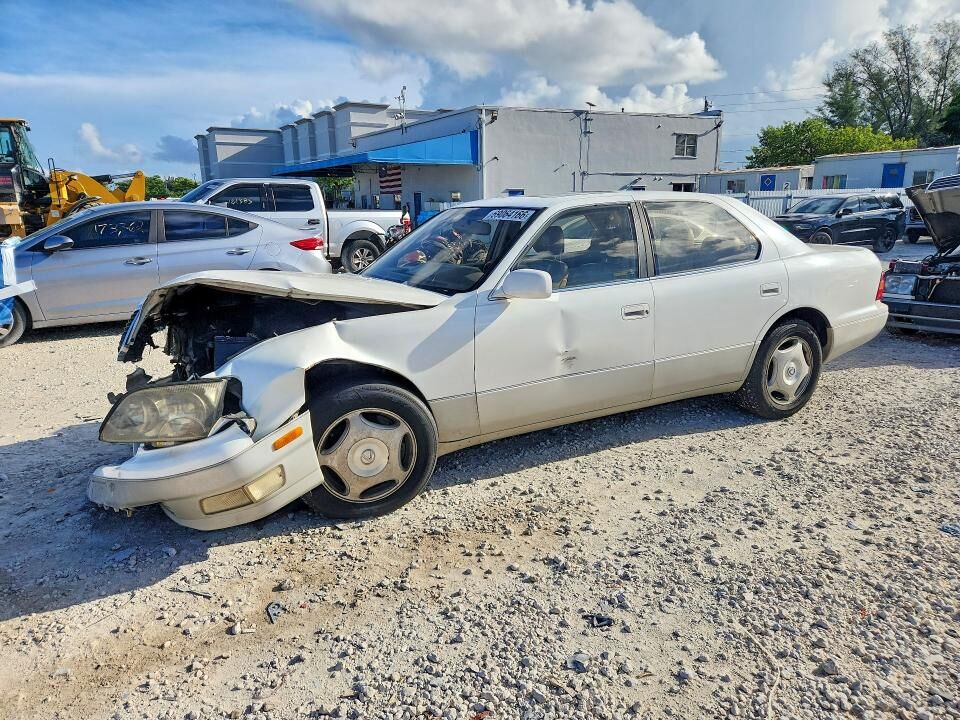 1999 LEXUS LS