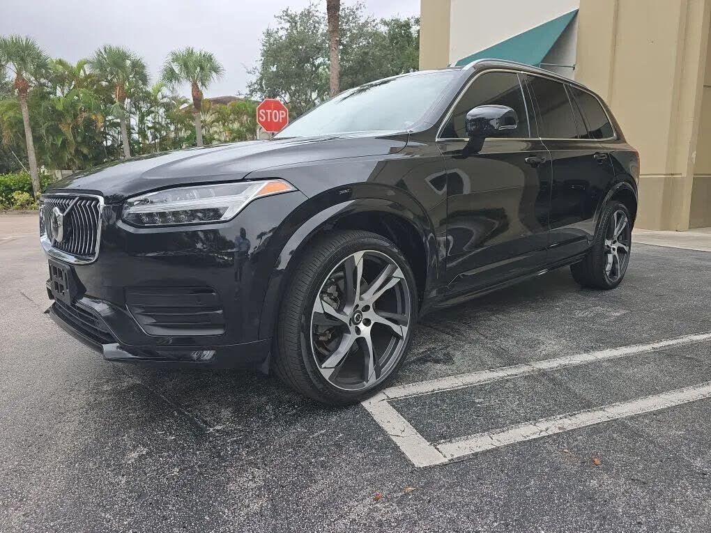 2023 VOLVO XC90