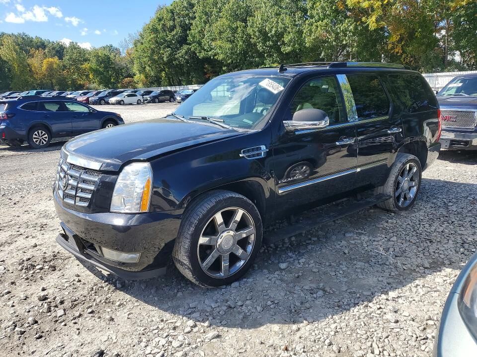 2011 CADILLAC Escalade