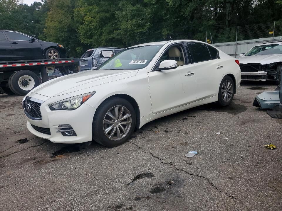 2016 INFINITI Q50