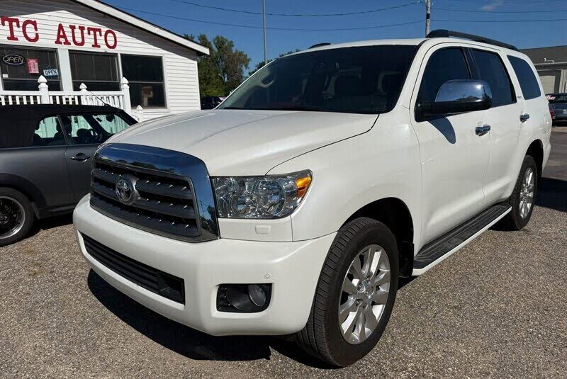 2012 TOYOTA Sequoia