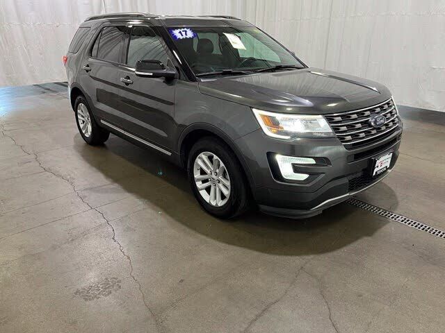 2017 FORD Explorer